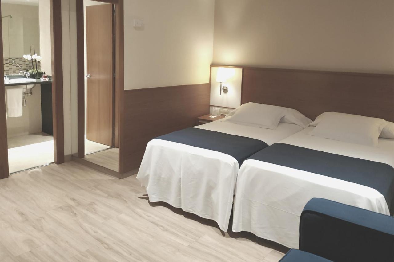 Standard (2 Adults),1300120156:JPEG