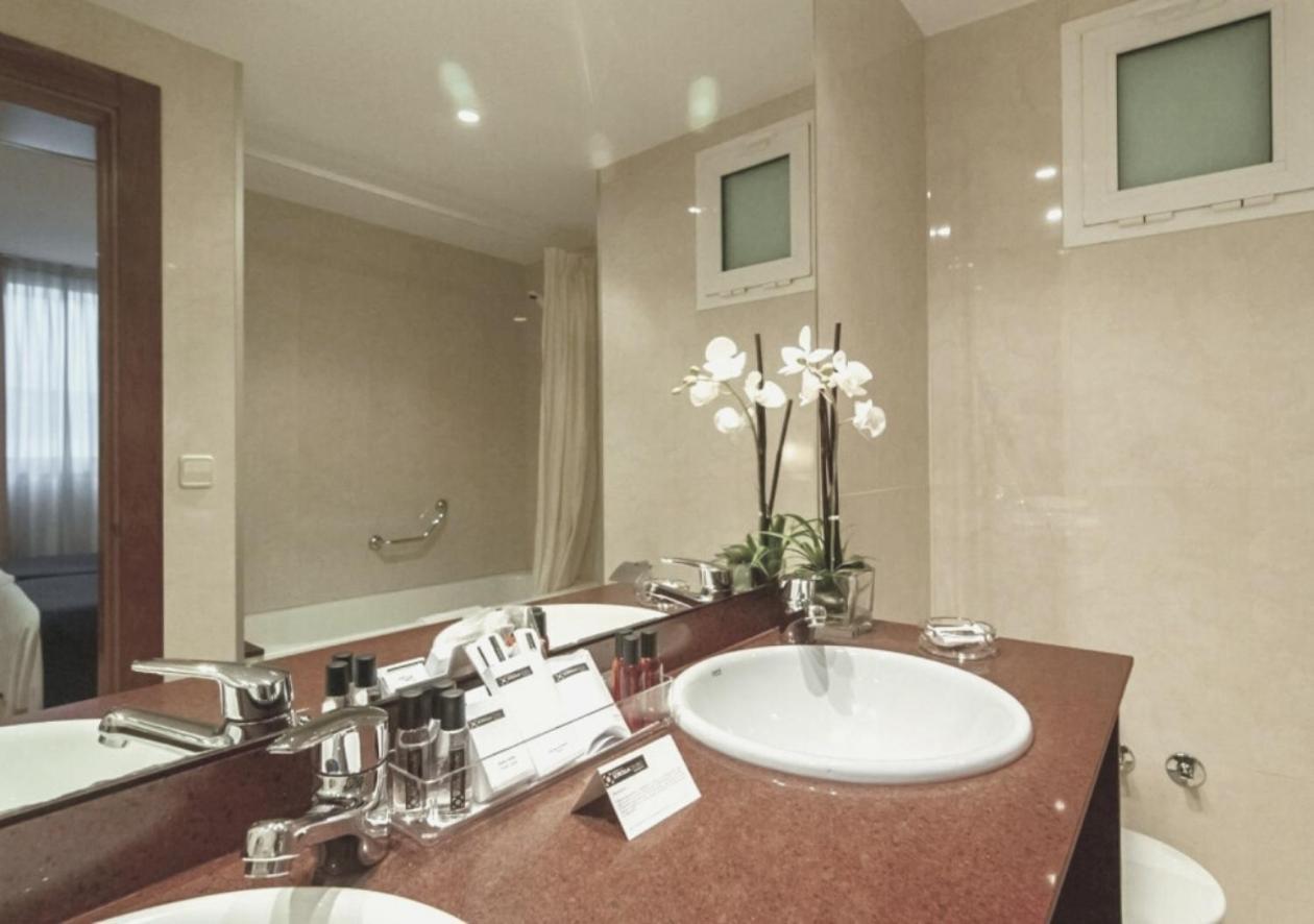 Double Room for Single Use,1722885696:JPEG