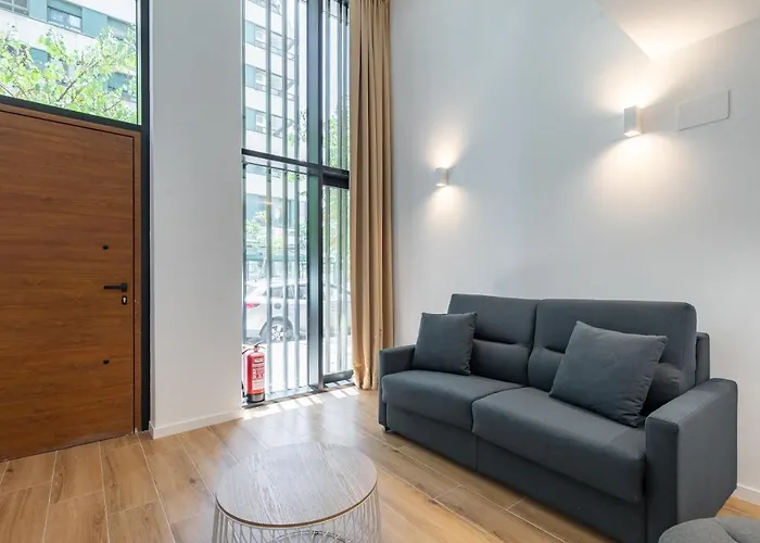 Alquiler de vacaciones: Travel Habitat Alameda Suites.