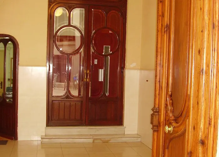 Hotel barato: Pensión Moratin